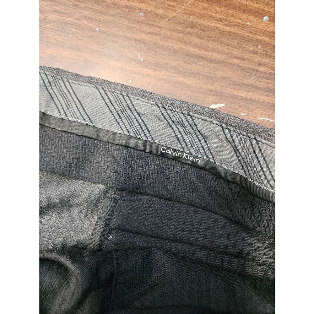 Calvin Klein Men's Gray Dress Pants Size 38 - Picture 5 of 7